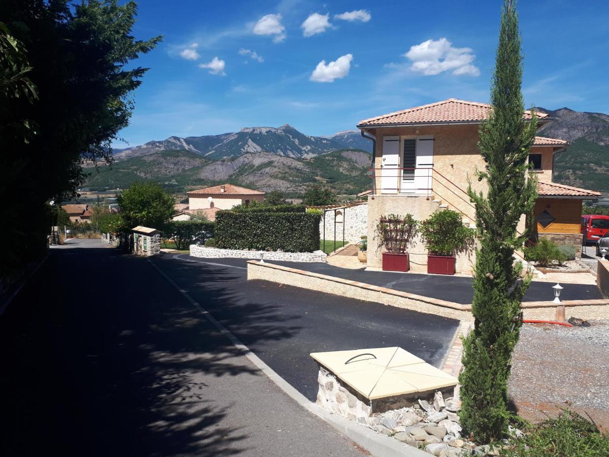 Gite Le Pigne Curbans Exterior photo