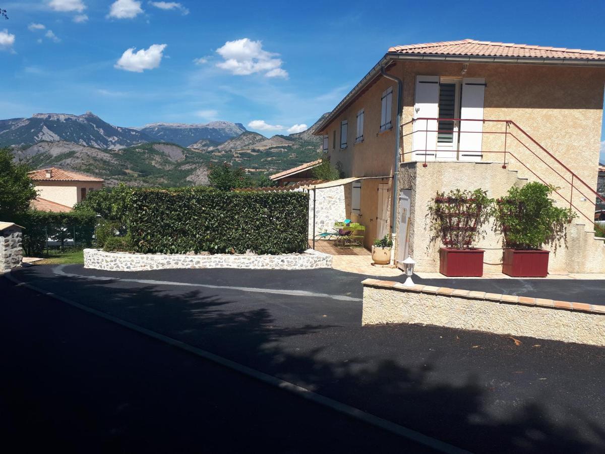 Gite Le Pigne Curbans Exterior photo